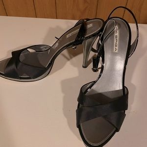 Via Spiga Strappy Satin Heels Women’s Sz 10